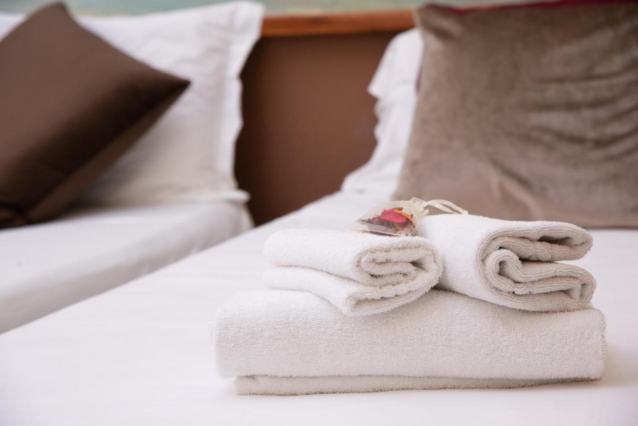 Hotel Suite Ares Неаполь Экстерьер фото