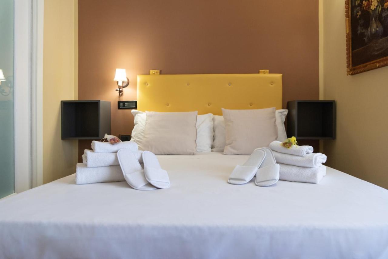 Hotel Suite Ares Неаполь Экстерьер фото