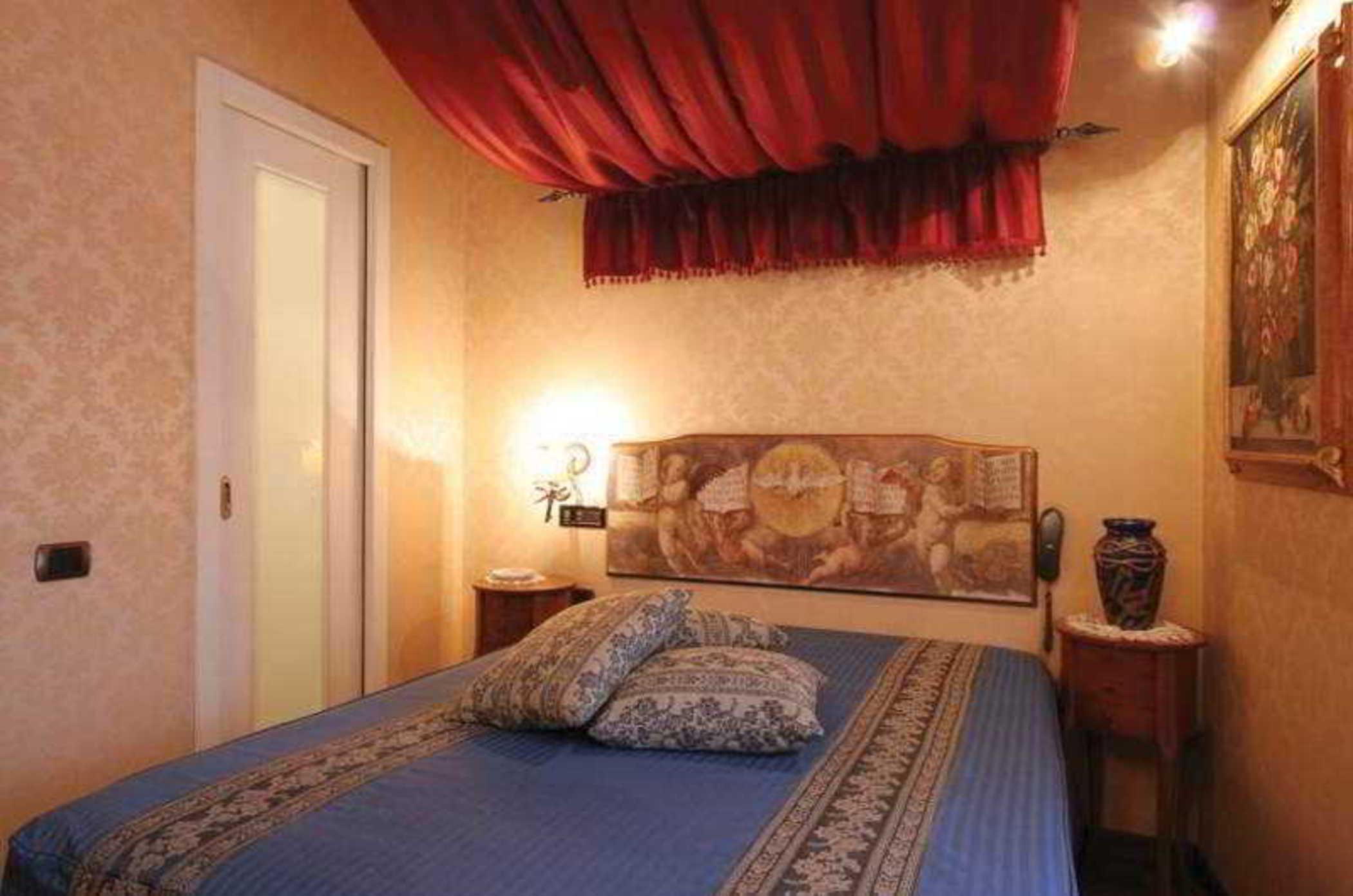 Hotel Suite Ares Неаполь Номер фото