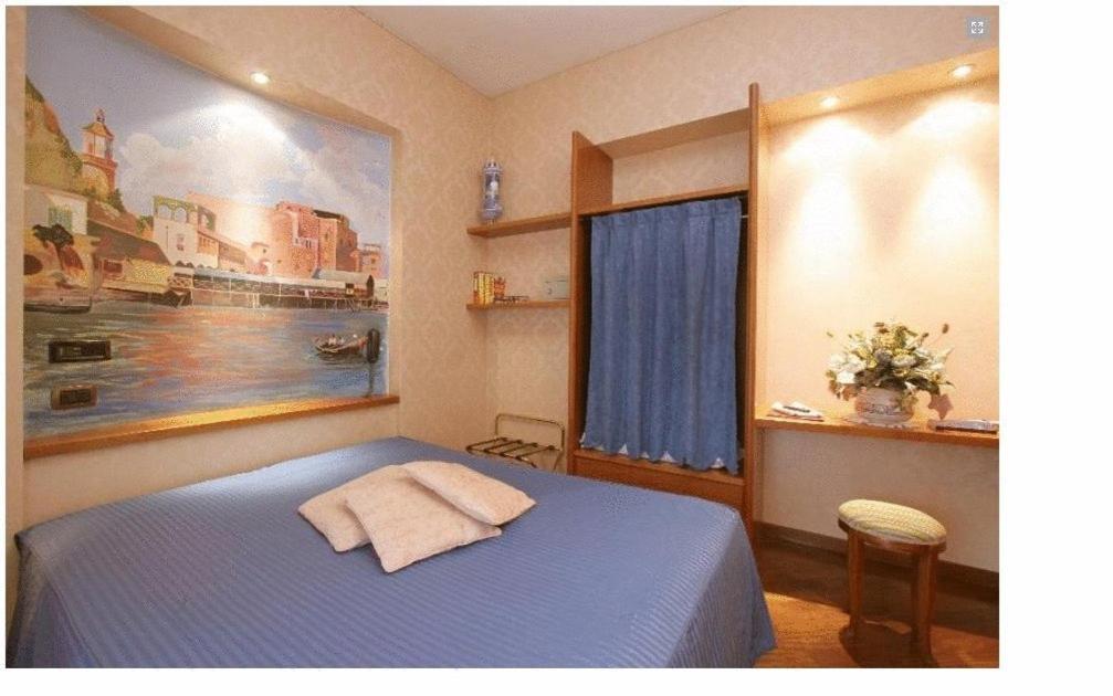 Hotel Suite Ares Неаполь Экстерьер фото