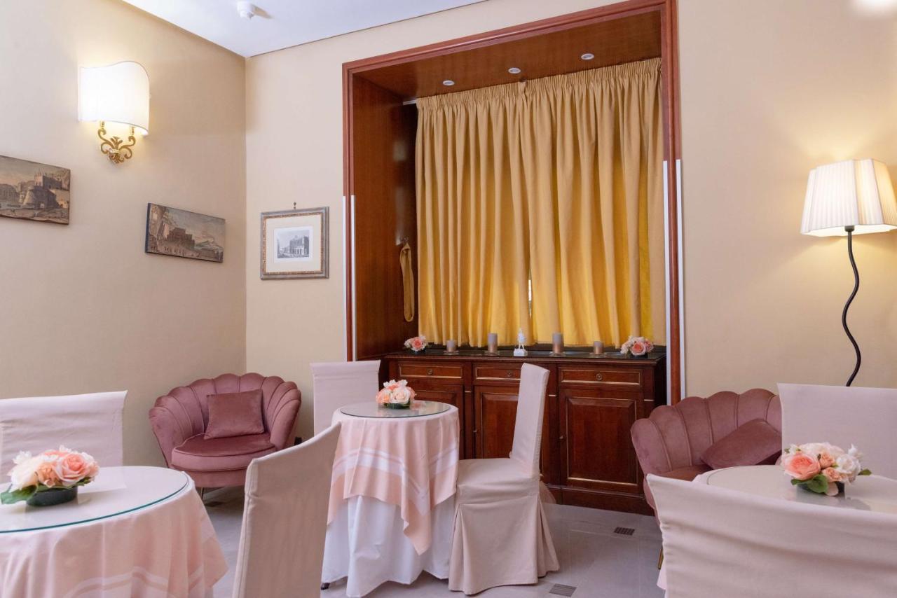 Hotel Suite Ares Неаполь Экстерьер фото