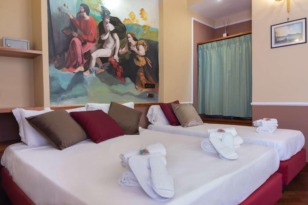 Hotel Suite Ares Неаполь Экстерьер фото